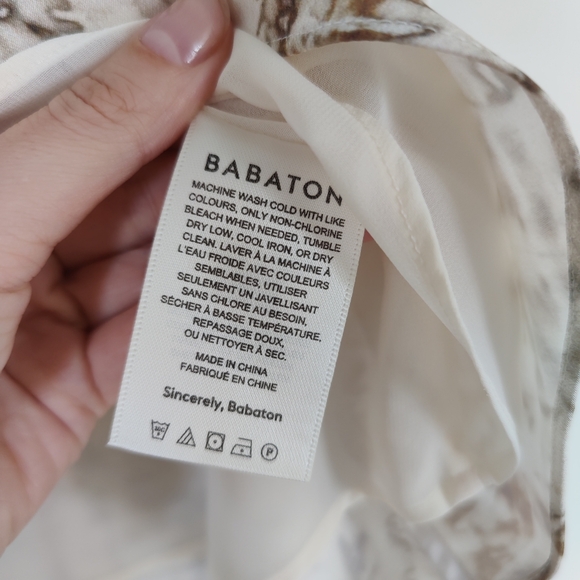 NEW Aritzia Babaton Everly camisole Giselle. Color: Rust. Size XS - Picture 5 of 7